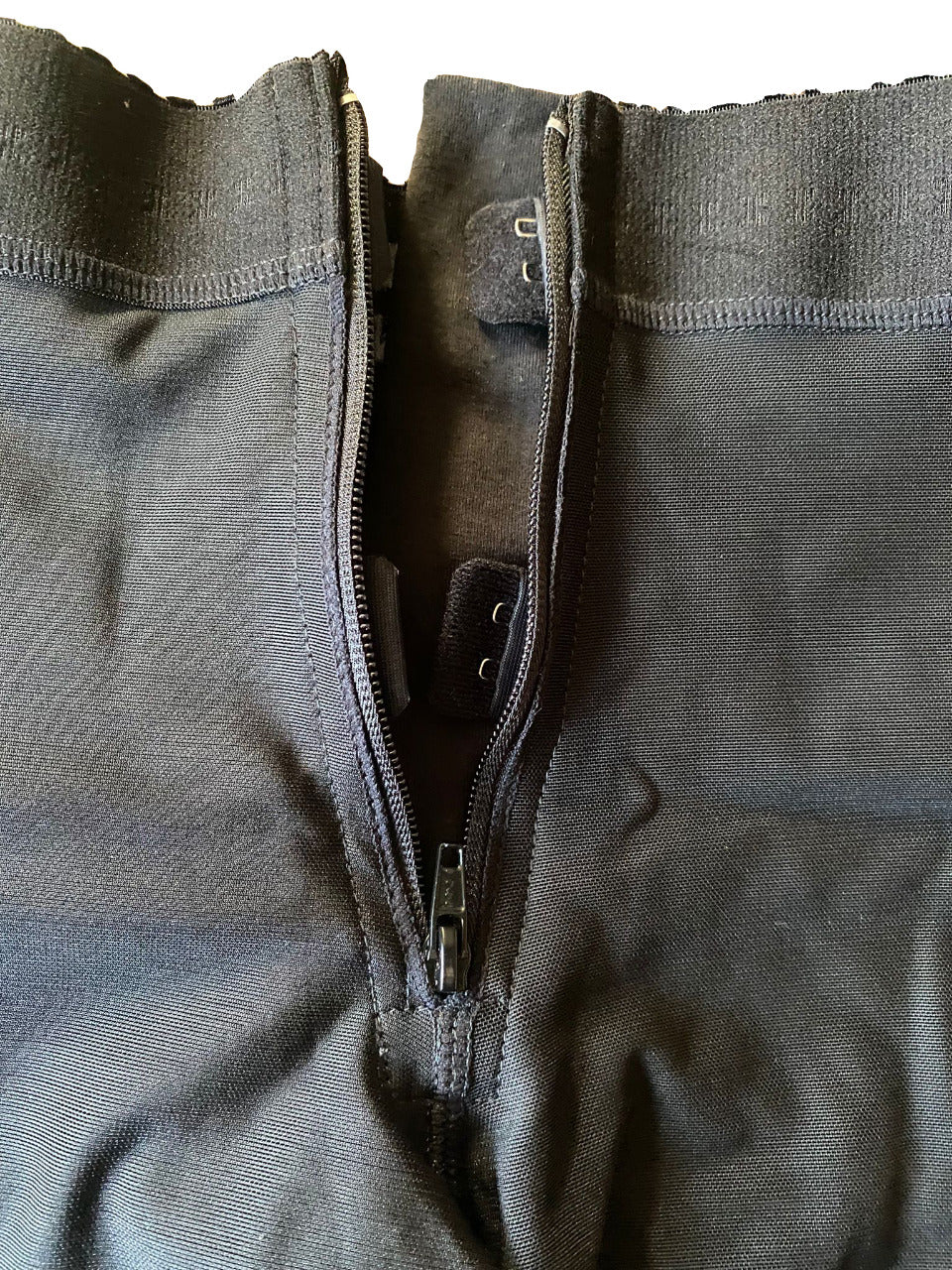 Sirena Short Zipper